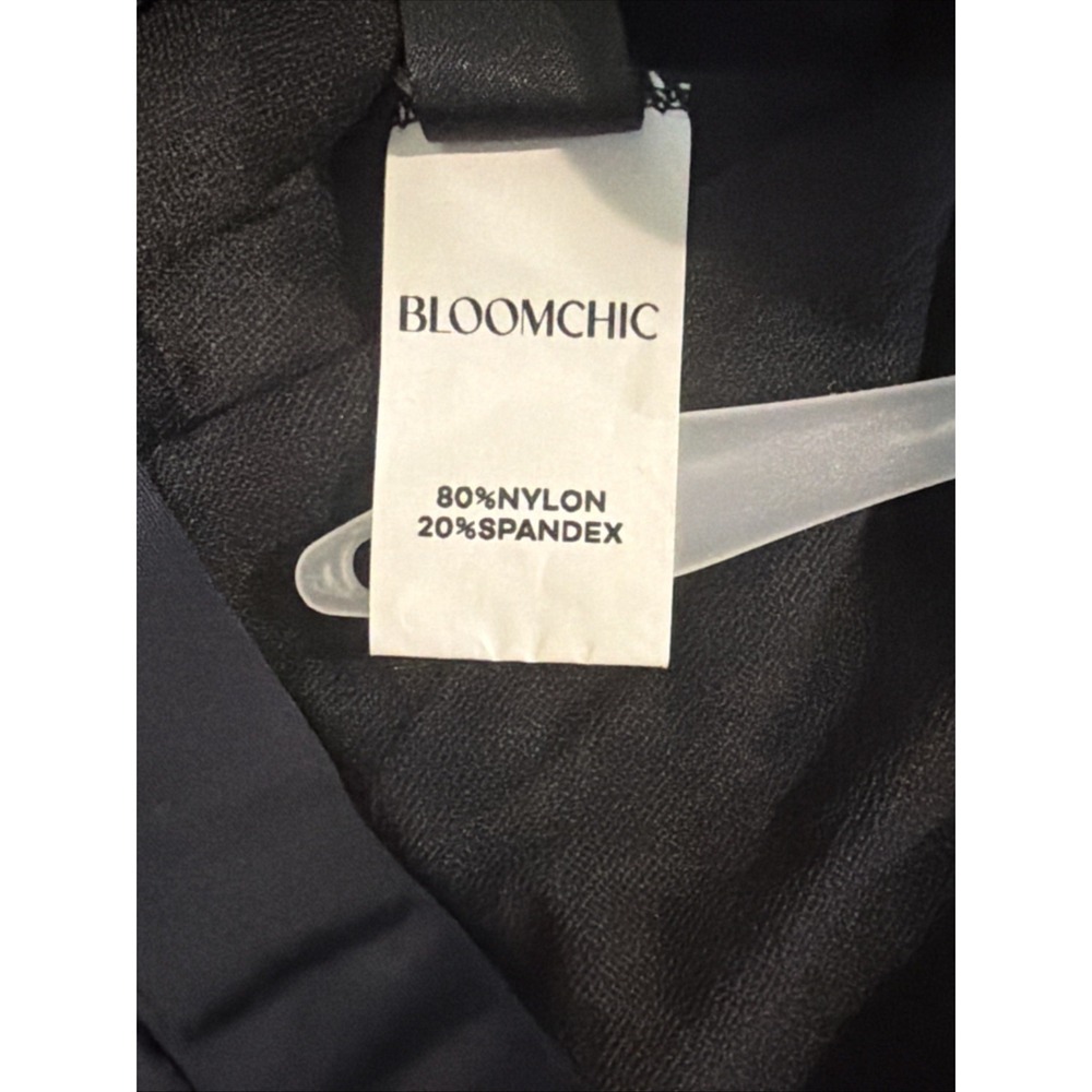 Bloomchic Contrast Patchwork Gathered Half Zip Swim Black & Blue Size 14 NWOT - Picture 13 of 16